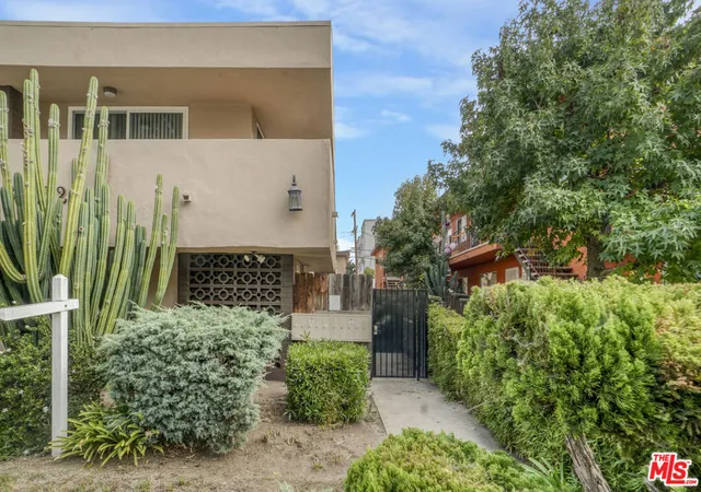 Homes for sale in Los Angeles, CA | 3662 Keystone Ave, Los Angeles, CA 90034 | MLS# 25501053