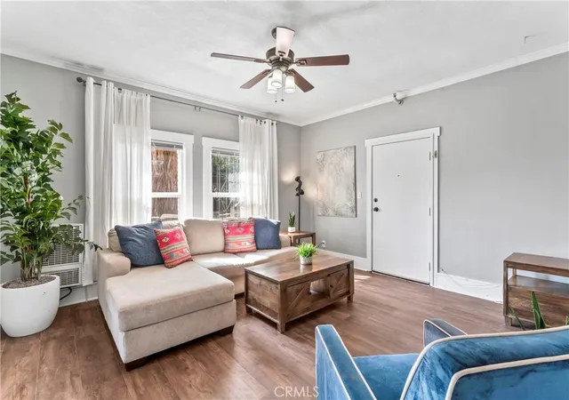 Condo for sale at 4125 S Figueroa St #201, Los Angeles, CA 90037 | MLS# TR25043186 | Listing updated on 2025-03-04