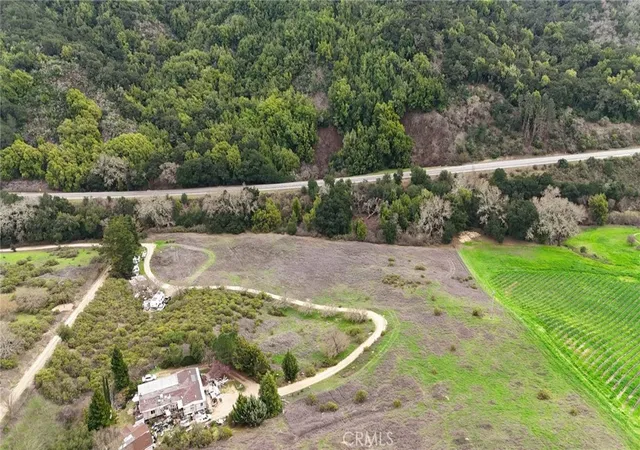 2nd image of 5495 Jack Creek Rd, Templeton, CA 93465 | MLS# PI25046937