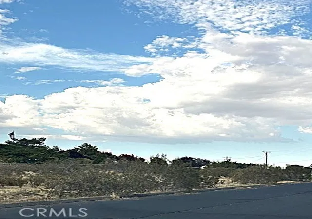 Photo 4 of Land for sale at 19446 Shoshonee Rd, Apple Valley, CA 92307 | MLS# HD25047334 | Listing updated on 2026-03-07