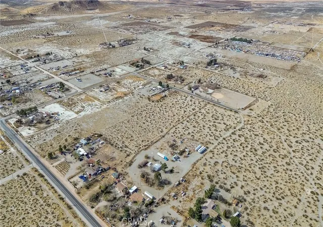 2nd image of 1494 El Mirage Rd, Adelanto, CA 92301 | MLS# DW25049459