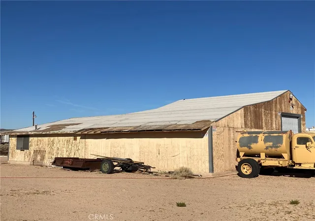 Photo 1 of Manufactured home for sale at 35127 Condor Rd, Newberry Springs, CA 92365 | MLS# HD25050466 | Listing updated on 2026-04-02