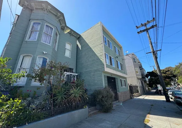 2nd image of 370 Bartlett St #3, San Francisco, CA 94110 | MLS# ML81997066