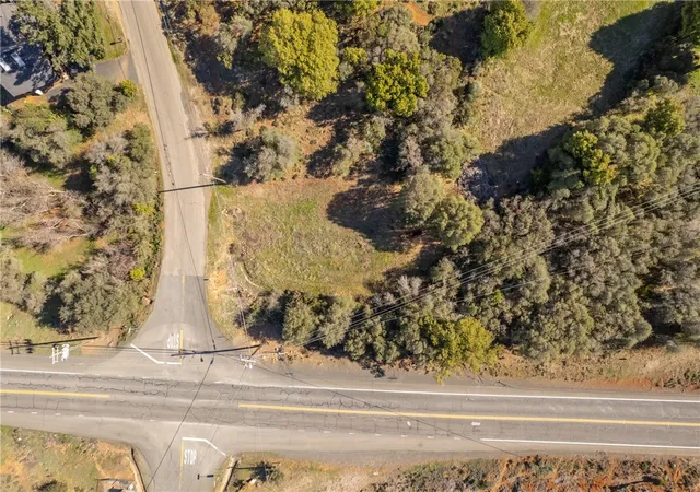 Photo 4 of Land for sale at 9513 Tenaya Way, Kelseyville, CA 95451 | MLS# LC25053463 | Listing updated on 2026-02-28