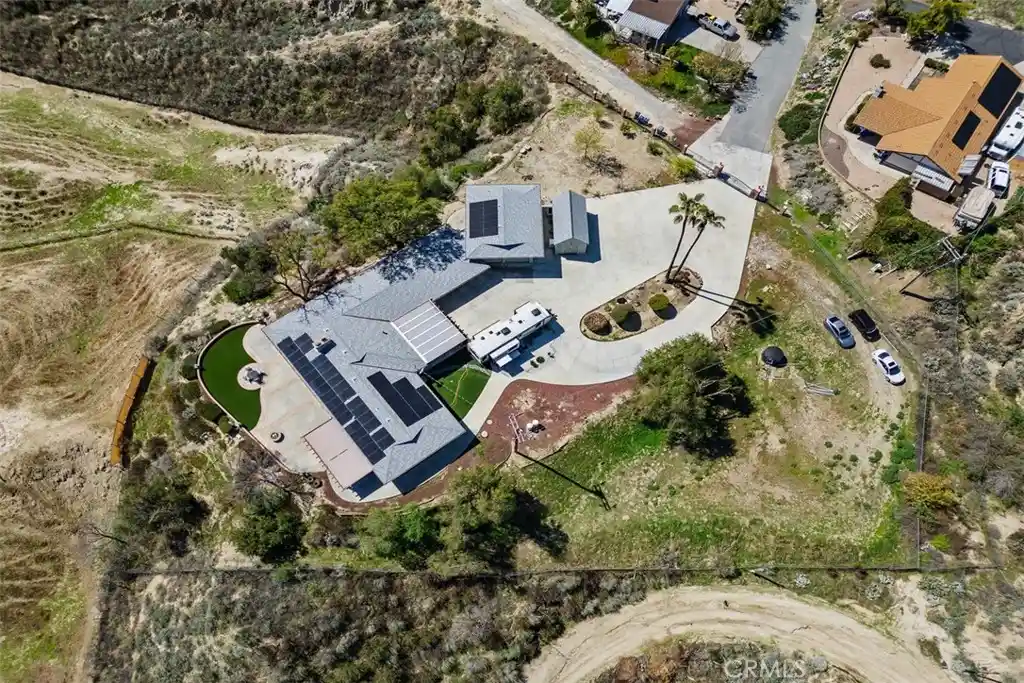 Photo 1 of Single family home for sale at 300 Anderson Dr, Hemet, CA 92544 | MLS# OC25048355 | Listing updated on 2026-10-23