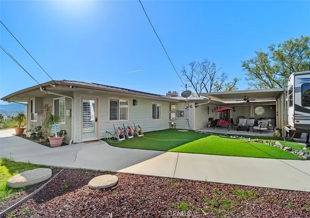 Photo 3 of Single family home for sale at 300 Anderson Dr, Hemet, CA 92544 | MLS# OC25048355 | Listing updated on 2026-10-02