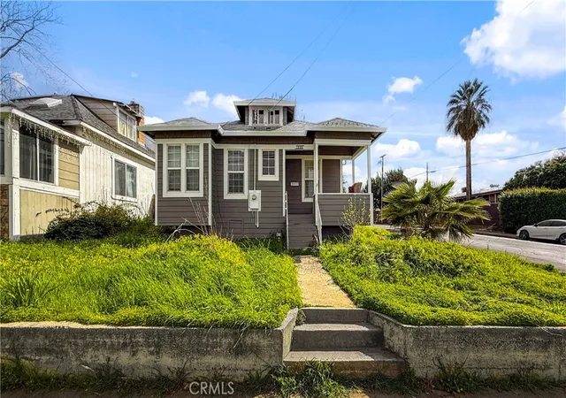 Photo 3 of Single family home for sale at 1685 Washington Ave, Oroville, CA 95966 | MLS# OR25053954 | Listing updated on 2026-02-25