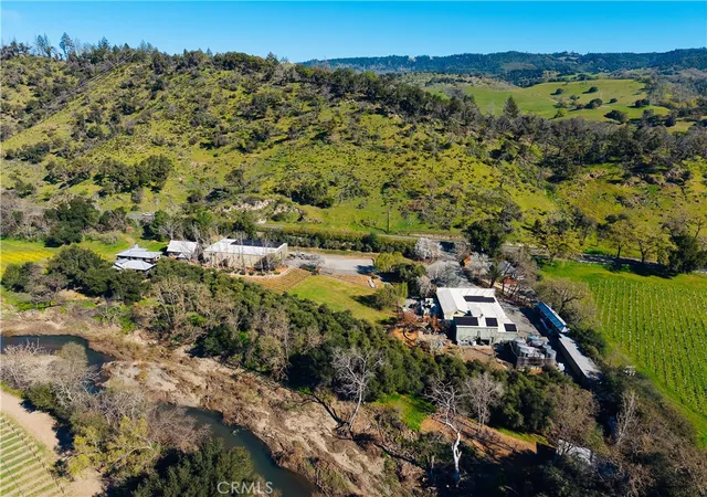 Photo 3 of Single family home for sale at 1001 Silverado Trl S, Saint Helena, CA 94574 | MLS# OC25034483 | Listing updated on 2026-09-17
