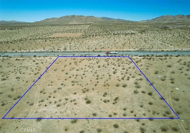 Land for sale at 4 Quarry Rd, Apple Valley, CA 92307 | MLS# HD25060900 | Listing updated on 2026-09-28