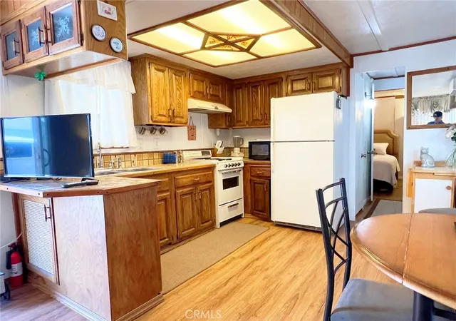 Photo 3 of Manufactured home for sale at 69801 Ramon Rd #218, Cathedral City, CA 92234 | MLS# OC25062366 | Listing updated on 2026-03-07