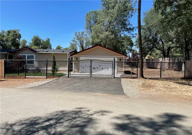 Homes for sale in Clearlake, CA | 6181 Manzanita Ave, Clearlake, CA 95422 | MLS# LC25062747