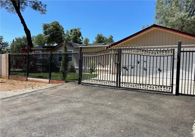 Homes for sale in Clearlake, CA | 6181 Manzanita Ave, Clearlake, CA 95422 | MLS# LC25062747