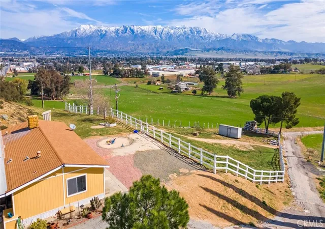 Photo 1 of Manufactured home for sale at 14250 Howe Pl, Beaumont, CA 92223 | MLS# IG25062865 | Listing updated on 2026-10-08