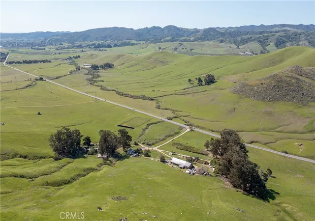 Photo 4 of Single family home for sale at 1498 O'Connor Way, San Luis Obispo, CA 93405 | MLS# SC25063085 | Listing updated on 2026-05-22