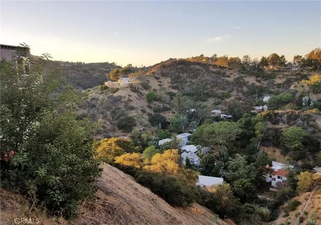 2nd image of 2537 Woodstock Rd, Los Angeles, CA 90046 | MLS# SB25063986