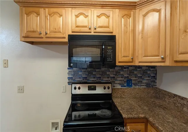 Listing Photo 5 - Condo for sale in building located at 1735 E Washington St, Colton, CA 92324 - Unit #G22
