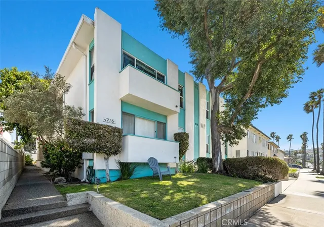 Homes for sale in Redondo Beach, CA | 1716 Camino De La Costa, Redondo Beach, CA 90277 | MLS# OC25063474