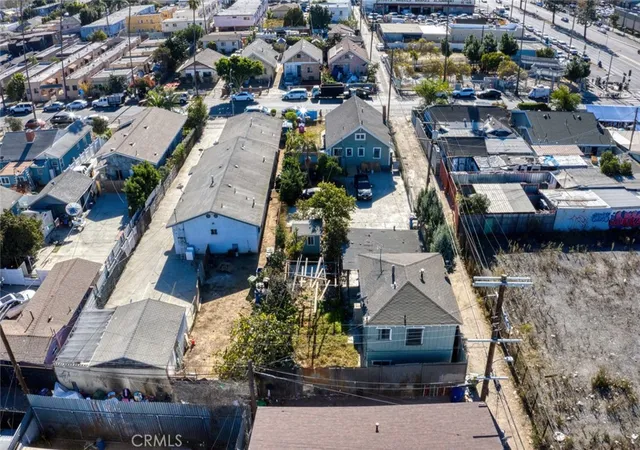 1st image of 947 81, Los Angeles, CA 90044 | MLS# PW25068824
