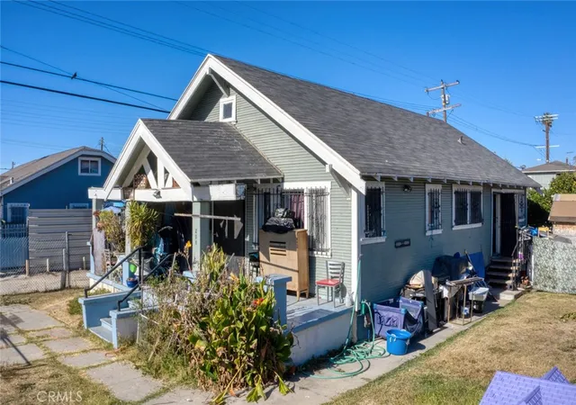 5th image of 947 81, Los Angeles, CA 90044 | MLS# PW25068824
