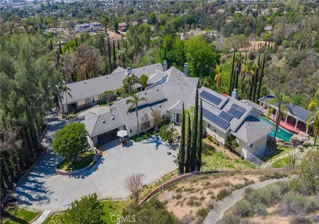 5th image of 439 Deodar Ln, Bradbury, CA 91008 | MLS# TR25069338