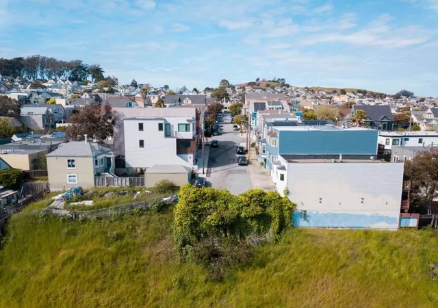 Homes for sale in San Francisco, CA | 132 Bache St, San Francisco, CA 94110 | MLS# ML82000346