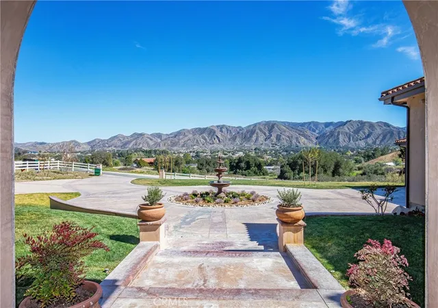 Homes for sale in Canyon Country, CA | 26829 Brooken Ave, Canyon Country, CA 91387 | MLS# SR25021345