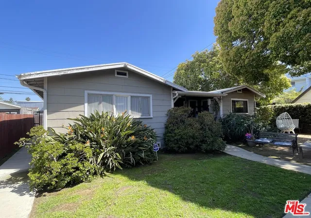 Homes for sale in Santa Monica, CA | 1925 Euclid St, Santa Monica, CA 90404 | MLS# 25518647