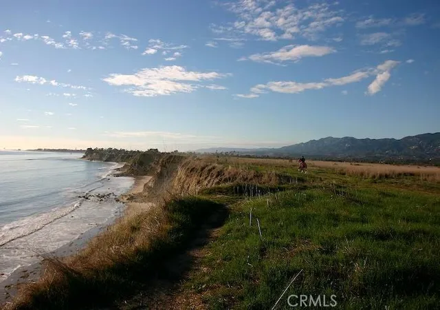 Photo 1 of Land for sale at 0 More Mesa Dr, Santa Barbara, CA 93110 | MLS# CV25072371 | Listing updated on 2026-09-29