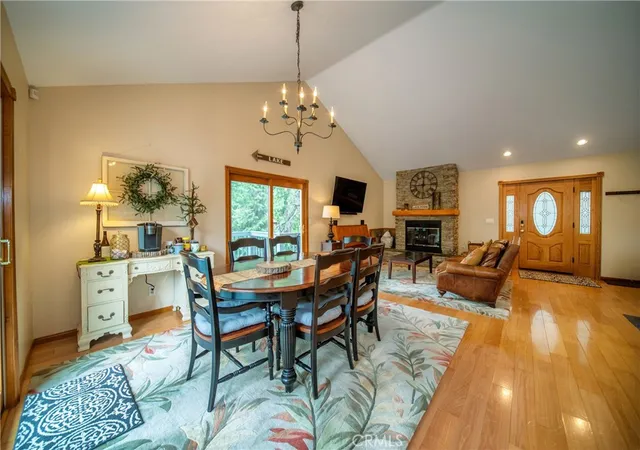 Photo 2 of Single family home for sale at 27391 Cottonwood Ln, Lake Arrowhead, CA 92352 | MLS# CV25065519 | Listing updated on 2026-10-09