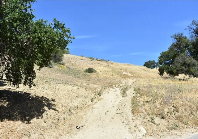 Homes for sale in Val Verde, CA | 0 Val Verde Rd, Val Verde, CA 91384 | MLS# HD25051675