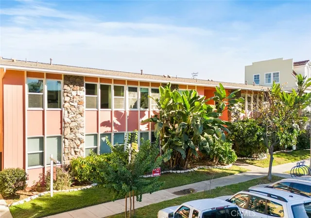 Homes for sale in Long Beach, CA | 1023 E 1st St #19, Long Beach, CA 90802 | MLS# OC25072390