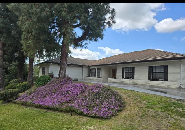1st image of 12698 La Solana Dr, Redlands, CA 92373 | MLS# IV25073743