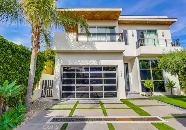 Photo 1 of Single family home for sale at 737 N Cherokee Ave, Los Angeles, CA 90038 | MLS# WS25062667 | Listing updated on 2026-01-09