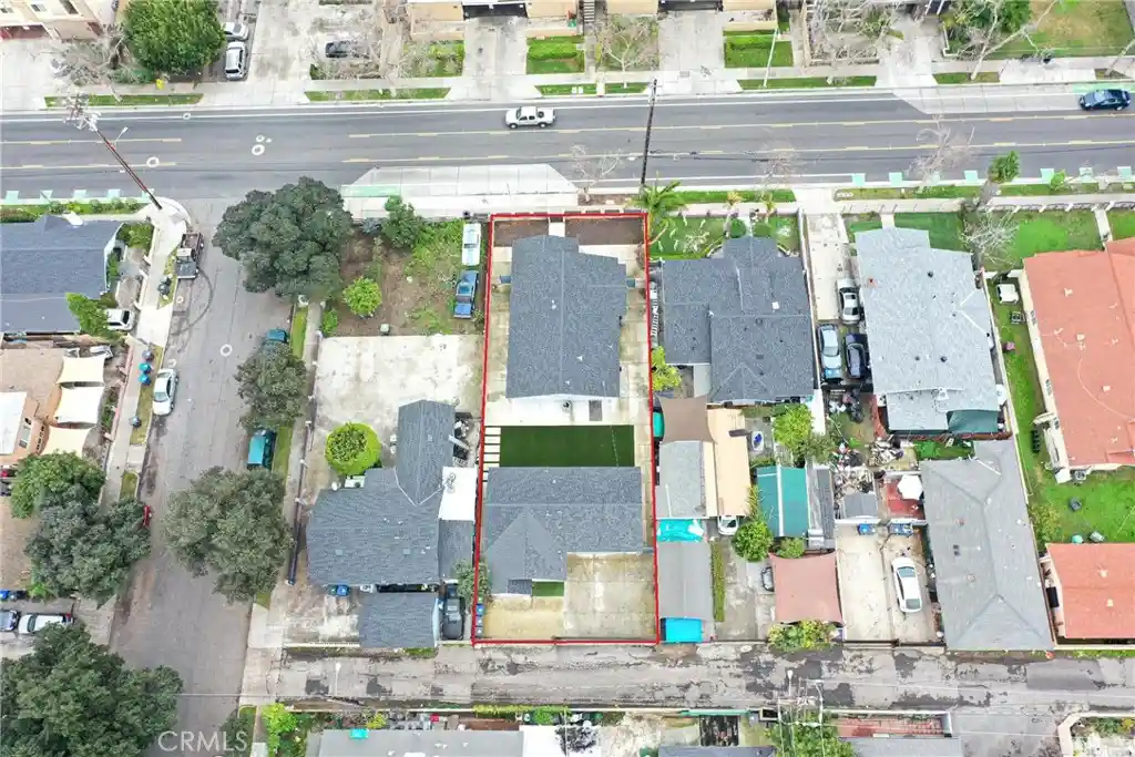 Single family home for sale at 408 S Flower St, Santa Ana, CA 92703 | MLS# OC25071960