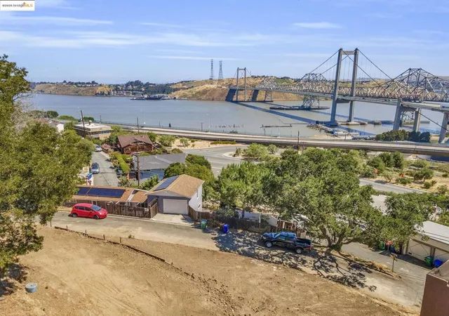Photo 3 of Land for sale at 125 Kendall Ave, Crockett, CA 94525 | MLS# 41092332 | Listing updated on 2026-10-07