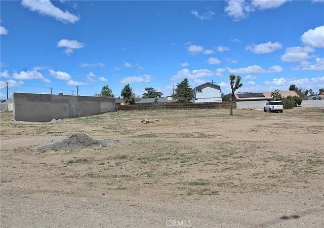6th image of 14550 Main St, Hesperia, CA 92345 | MLS# HD25074053