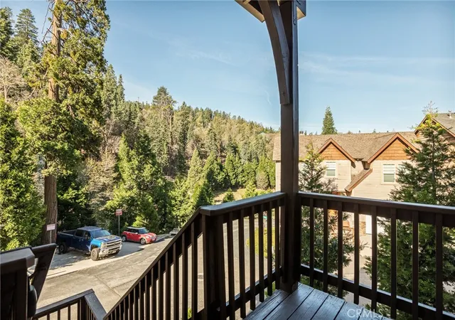 34th image of 445 Clearwater Ln, Lake Arrowhead, CA 92352 | MLS# IG25076272