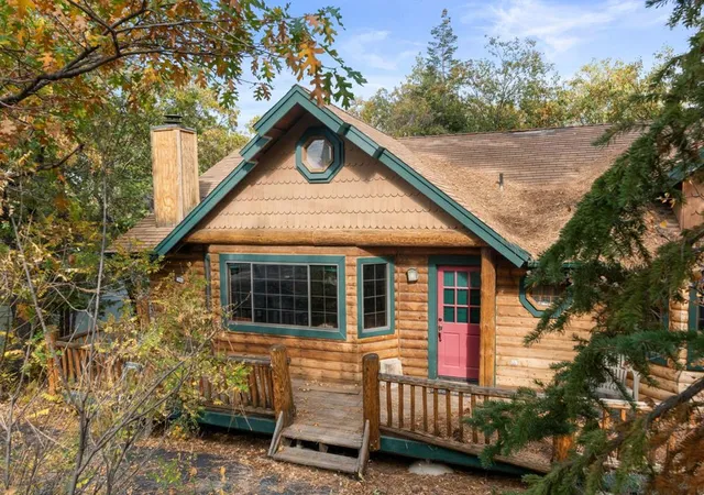 Photo 3 of Single family home for sale at 1464 Rockspray Dr, Big Bear Lake, CA 92315 | MLS# 219128088DA | Listing updated on 2026-03-28