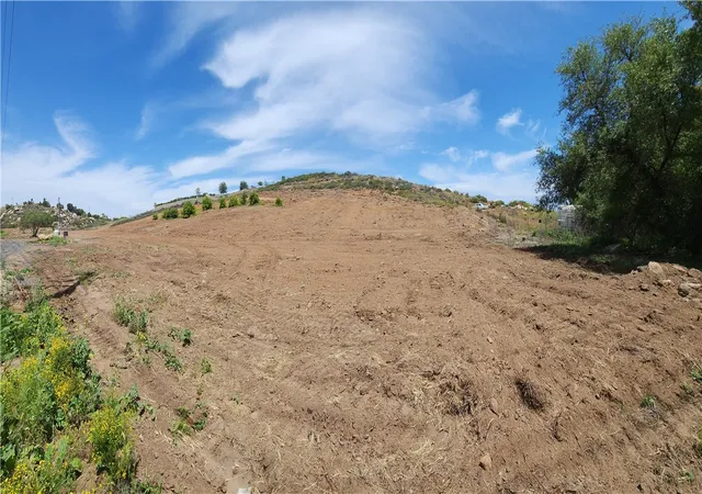 Photo 3 of Sale Pending at 0 Menifee Rd, Murrieta, CA 92563 | MLS# PW25076917 | Listing updated on 2026-03-08