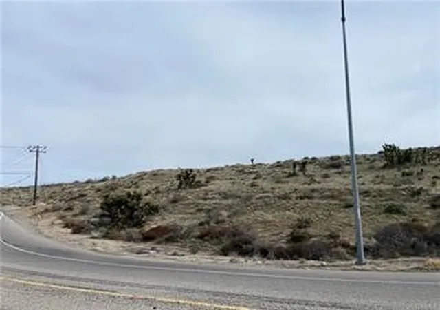 1st image of 8450 Hwy 138, Phelan, CA 92371 | MLS# HD25078518