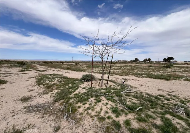Photo 1 of Land for sale at 0 Osage St, Barstow, CA 92311 | MLS# HD25078948 | Listing updated on 2026-04-07
