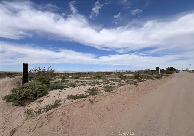 Photo 3 of Land for sale at 0 Osage St, Barstow, CA 92311 | MLS# HD25078948 | Listing updated on 2026-04-07
