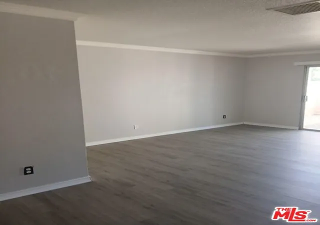 Listing Photo 2 - Condo for sale in building located at 2114 El Domingo Cir, Lancaster, CA 93536 - Unit #8