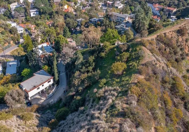 Homes for sale in Hollywood Hills East, CA | 2949 N Durand Dr, Hollywood Hills East, CA 90068 | MLS# SR25083109