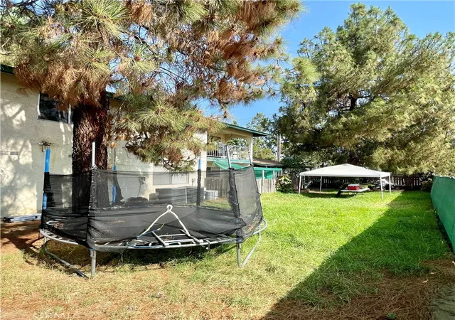 2nd image of 610 E Lugonia Ave, Redlands, CA 92374
