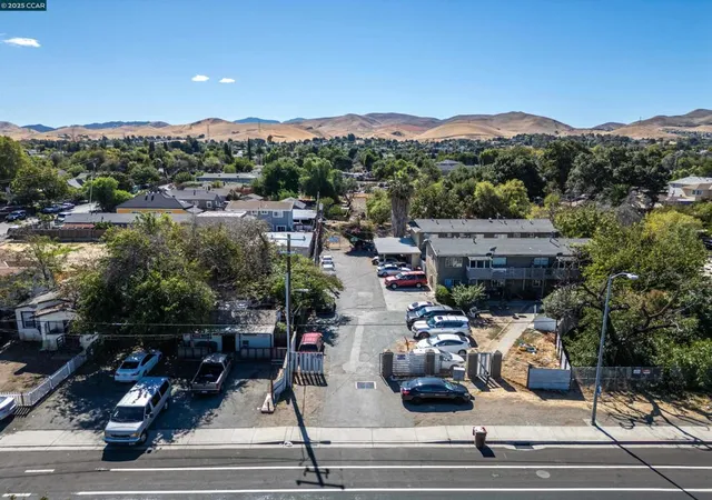 3rd image of 0 Mountain View Ave, Pittsburg, CA 94565 | MLS# 41093873