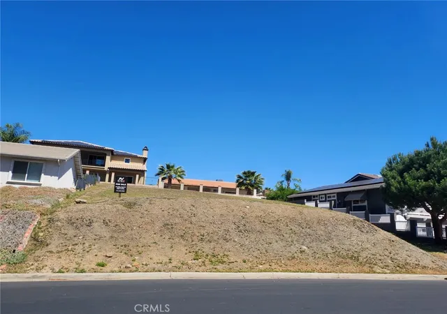 1st image of 22720 Blue Teal, Canyon Lake, CA 92587 | MLS# OC25082818