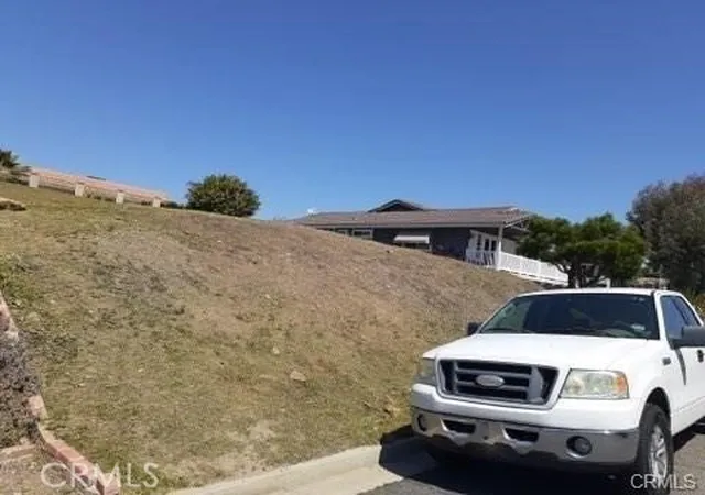 4th image of 22720 Blue Teal, Canyon Lake, CA 92587 | MLS# OC25082818