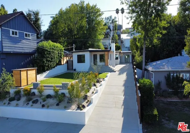 5th image of 5005 Catalon Ave, Woodland Hills, CA 91364 | MLS# 25528403