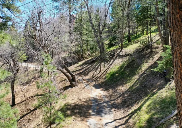 1st image of 0 Yukon Dr, Lake Arrowhead, CA 92352 | MLS# IG25089192